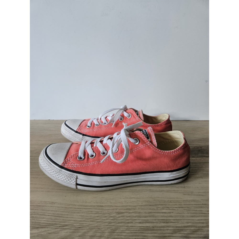 Converse Chuck Taylor All Star Low Top Sneakers Womens 8 Coral Pink Salmon Shoes